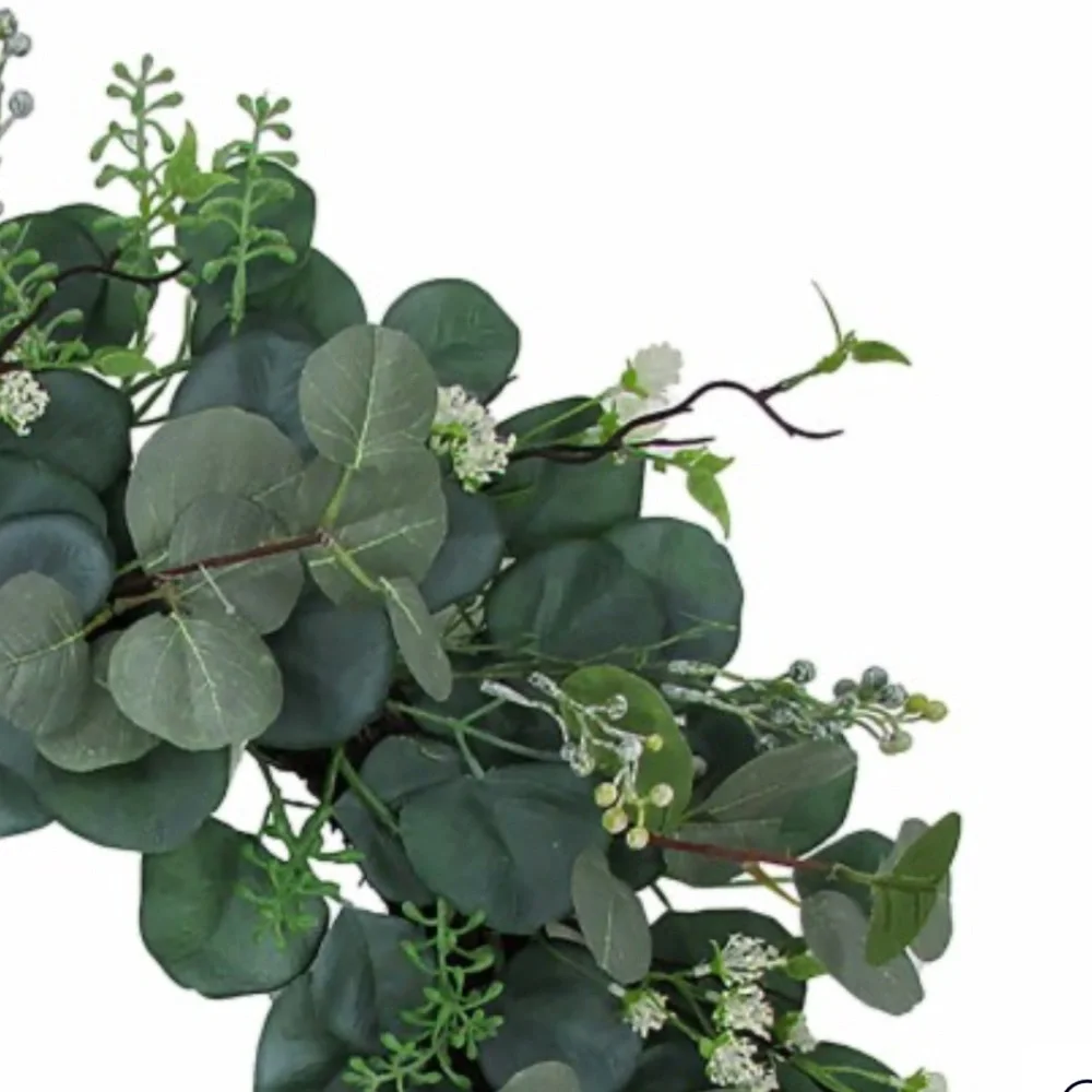 HD HOME NWT  faux Eucalyptus/Berry Spiral Vine Wreath -24”